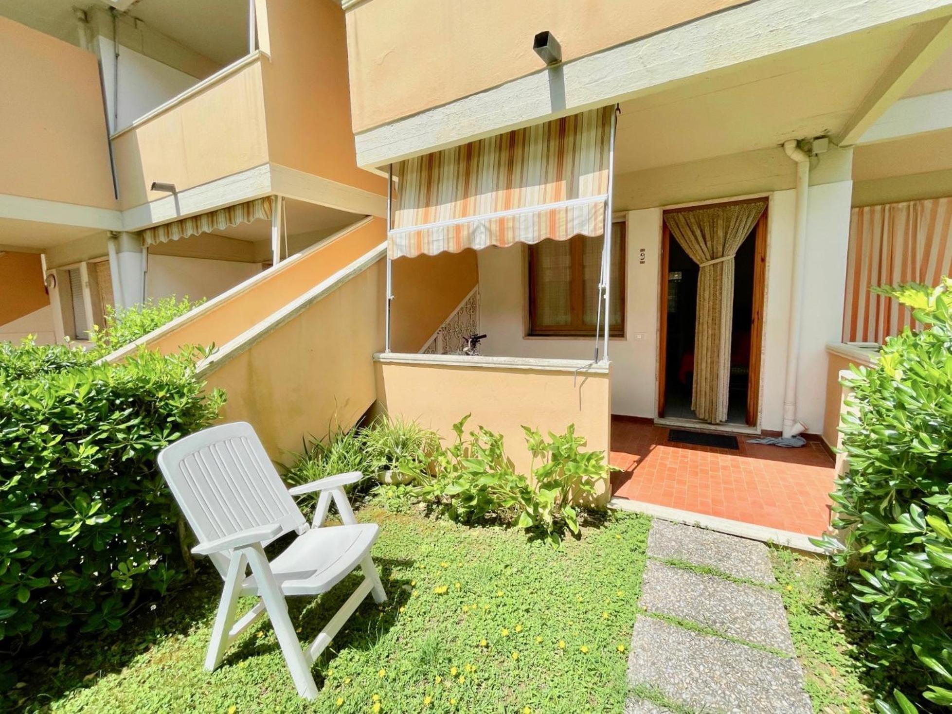 Appartamenti Via Dei Cipressi Marina Di Bibbona Exterior photo